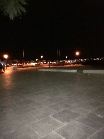 Παραλιακό Πάρκο Λουτρακίου