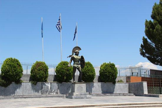 Άγαλμα Λεωνίδα