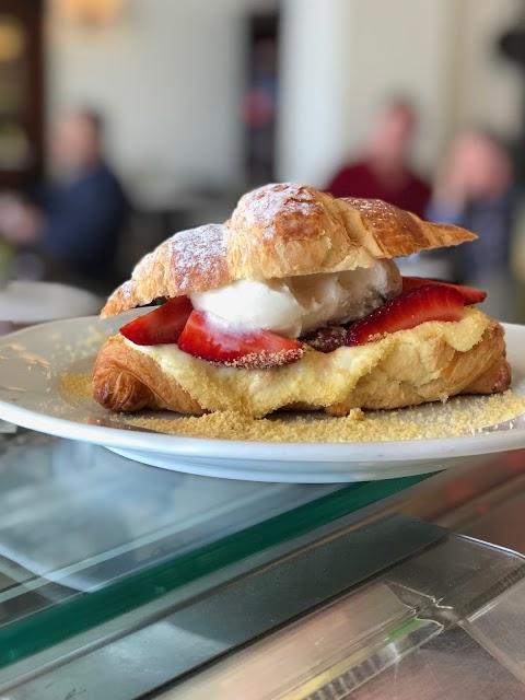 Γλυκύν Βραστόν