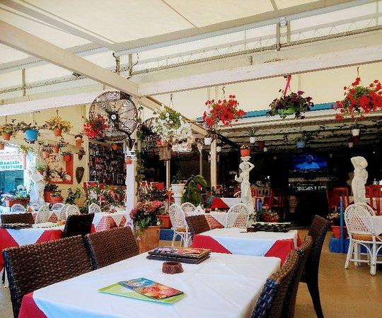 Ταβέρνα Μύθος