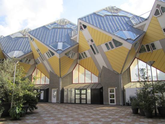 Κυβικά σπίτια